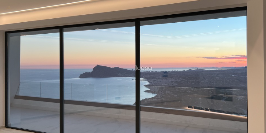 Thumbnail von 4 Bedroom Villa For Sale In Altea