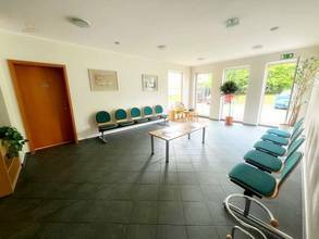 Thumbnail von Ebenerdige helle Praxis- oder Büroräume