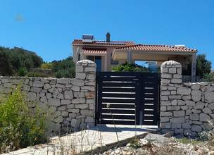 Thumbnail von Haus mit mediterranem Garten in erster Reihe zum Meer, Region Rogoznica / Trogir