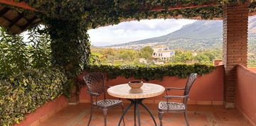 Thumbnail von 9 Bedroom Villa - Finca For Sale In Coín