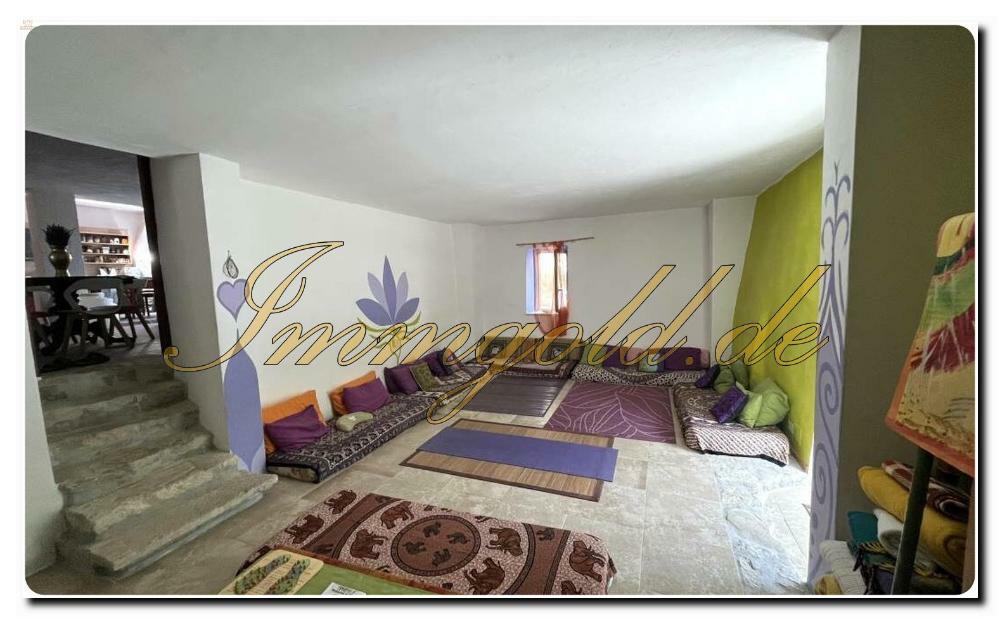 Thumbnail von Ferienanlage mit riesigem Grundstück nahe Caltabellotta