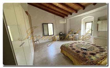 Thumbnail von Ferienanlage mit riesigem Grundstück nahe Caltabellotta