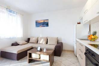 Thumbnail von Gepflegtes Mehrfamilienhaus mit Meerblick in Klenovica