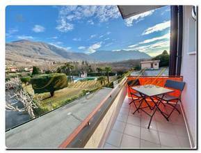 Thumbnail von Immogold, aparte Eckwohnung, drei Zimmer, mit drei Terrassen