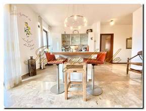 Thumbnail von Immogold aparte drei Zimmer Wohnung, Garten mitten im Zentrum Luino