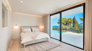 Thumbnail von Erstklassige Luxusvilla in traumhafter Lage nahe dem Meer