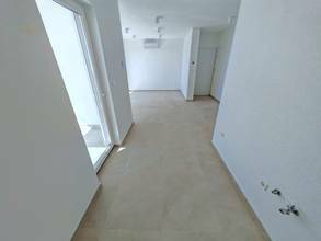 Thumbnail von Neubauwohnungen im obersten Stockwerk nahe dem Meer