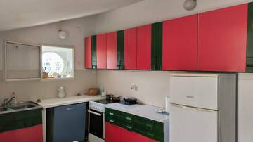 Thumbnail von Außergewöhnliche Wohnung mit großer Terrasse in historischer Villa