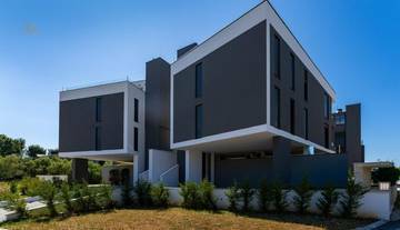 Thumbnail von Luxusní penthouse s bazénem na střešní terase nedaleko od moře