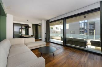 Thumbnail von Luxusní penthouse s bazénem na střešní terase nedaleko od moře