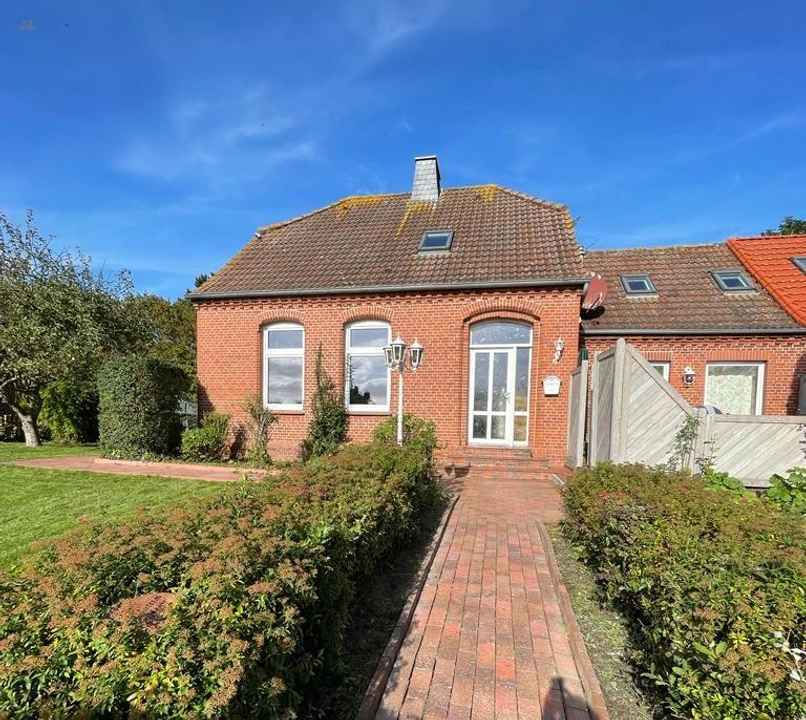 Im Urlaubsort Carolinensiel wohnen- zentrumsnah an der Nordsee - EFH mit Einliegerwohnung zu verkaufen