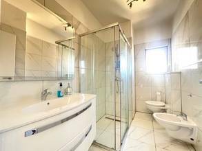 Thumbnail von Möblierte Wohnung mit Blick auf das Meer