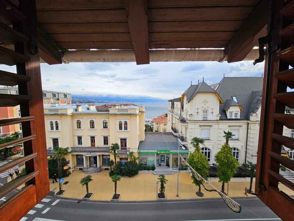 Stadtwohnung mit schönem Meerblick
