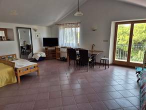 Thumbnail von Haus mit drei Wohnungen nahe dem Meer