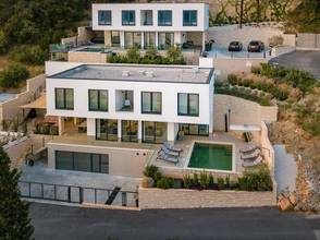 Thumbnail von Villa moderne avec piscine et belle vue sur la mer