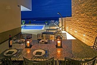 Thumbnail von Moderne Villa mit Swimmingpool und schönem Meerblick