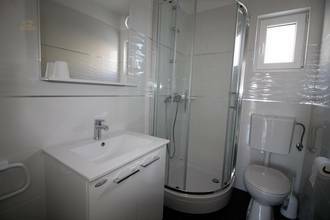 Thumbnail von Familienhaus mit Pool und Blick auf das Meer