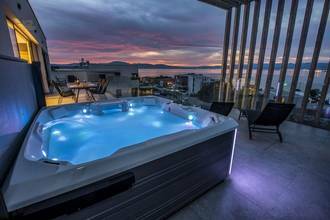 Thumbnail von Luxus-Penthouse mit Panorama-Meerblick