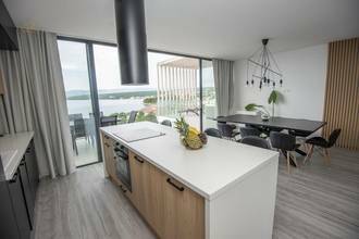 Thumbnail von Luxus-Penthouse mit Panorama-Meerblick