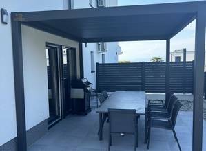 Thumbnail von Modernes Appartement + Studio mit Garten und Pool