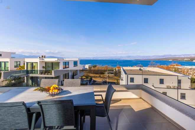 Modernes Appartement + Studio mit Garten und Pool