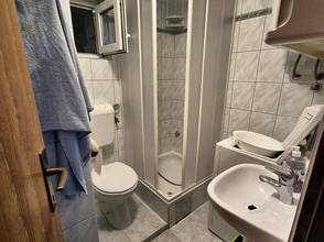 Thumbnail von Stadthaus mit Terrasse - zur Renovierung