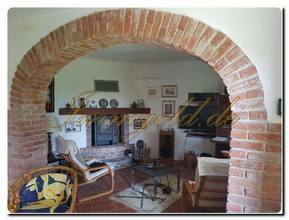 Thumbnail von Einzigartiges Landhaus auf eigenem Hügel mit Panoramablick