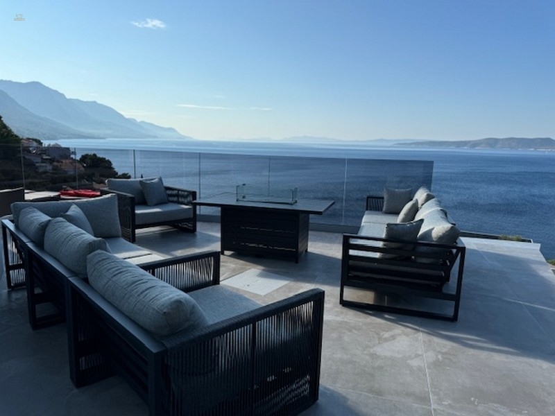 Moderne Neubau-Villa mit traumhaftem Meerblick, Region Omis