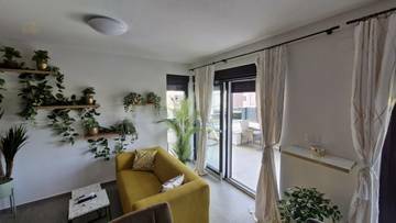 Thumbnail von Erdgeschosswohnung mit Garten und Pool