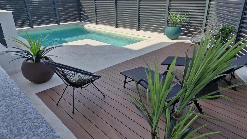 Thumbnail von Erdgeschosswohnung mit Garten und Pool