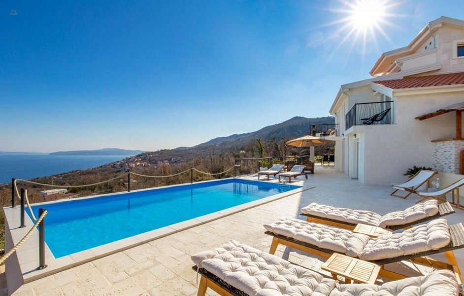 Mediterrane Villa mit Pool und Meerblick, Opatija Riviera