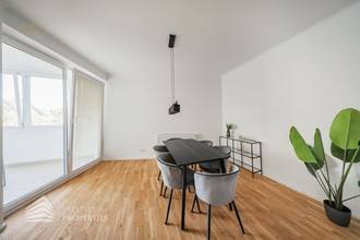 Thumbnail von Wunderschöne 3-Zimmerwohnung mit Loggia, Nähe Parkanlage Gaußplatz