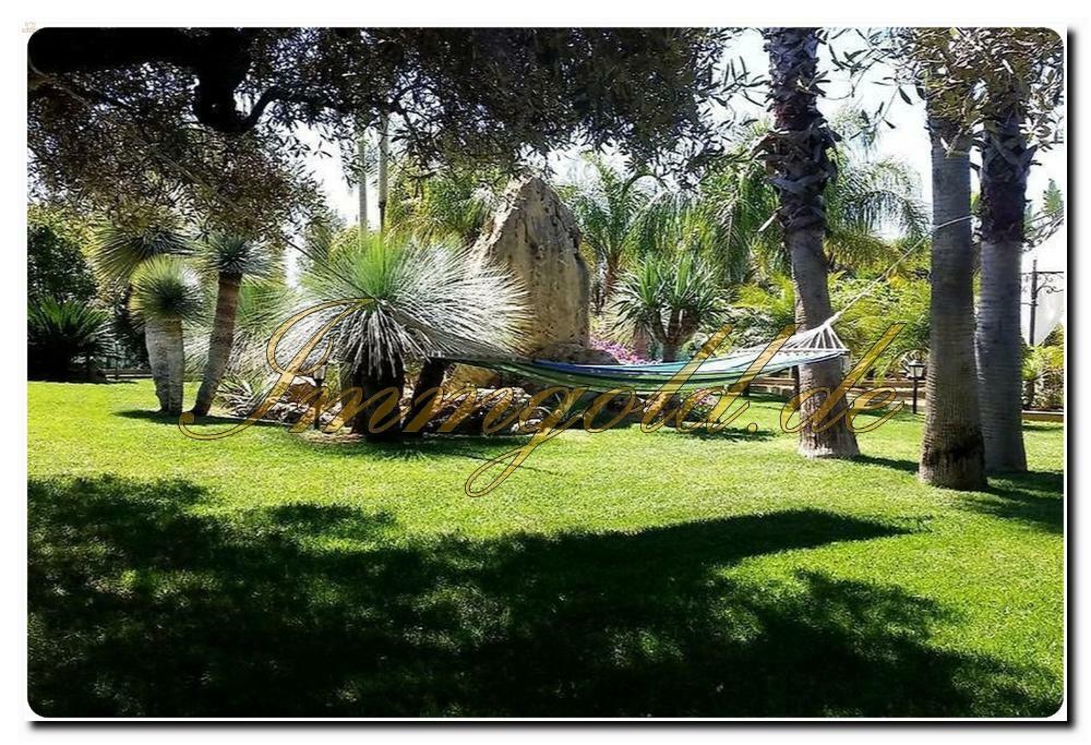 Thumbnail von Prunkvolle, außergewöhnliche Villa