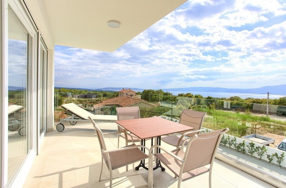 Modernes Appartement mit schönem Meerblick