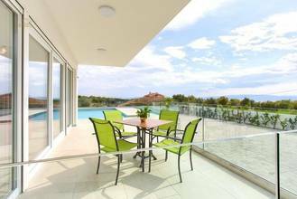 Thumbnail von Moderne Erdgeschosswohnung mit Meerblick