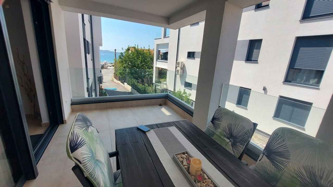 Möbliertes Appartement nahe dem Meer