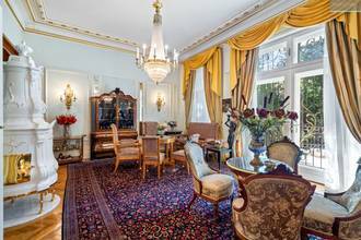 Thumbnail von Herrschaftliche Villa mit Indoorpool und Lift in Toplage