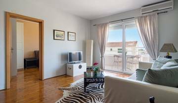 Thumbnail von Geräumiges Appartement mit hochwertiger Möblierung