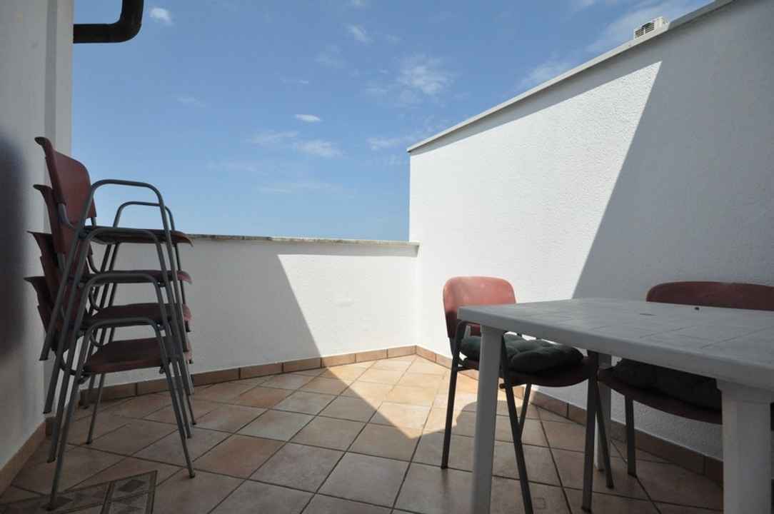 Möblierte Wohnung mit Terrasse