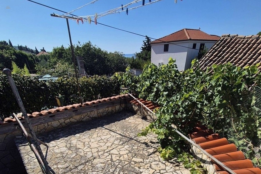 Thumbnail von Steinhaus im Stadtzentrum