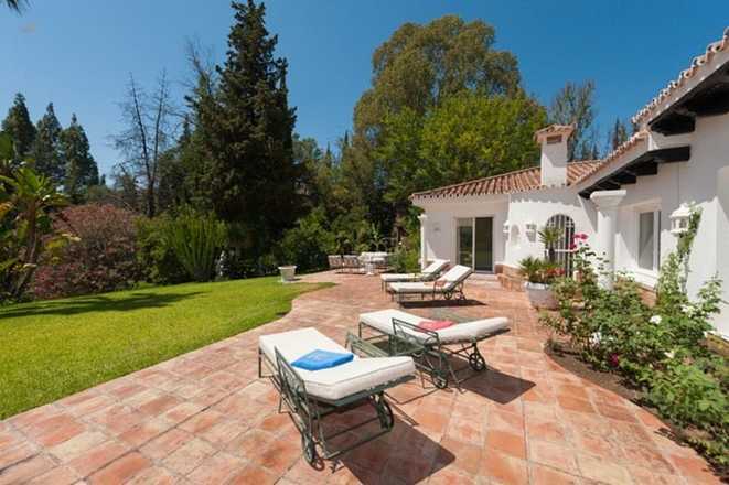 Luxus-Villa in Coin R2015180 