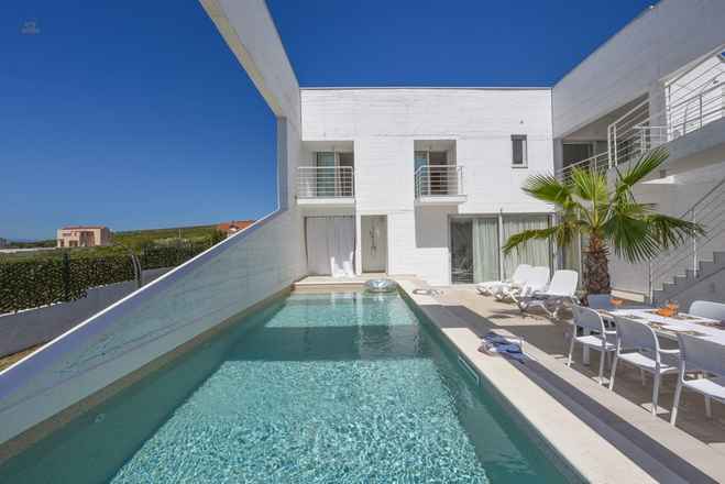 Moderne Villa mit Swimmingpool und Meerblick, Region Sukosan