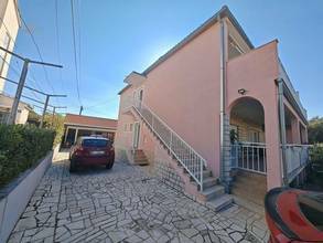 Thumbnail von Doppelhaushälfte mit zwei Wohnungen (+ weitere Wohneinheit) nahe dem Meer