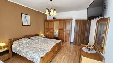 Thumbnail von Doppelhaushälfte mit zwei Wohnungen (+ weitere Wohneinheit) nahe dem Meer