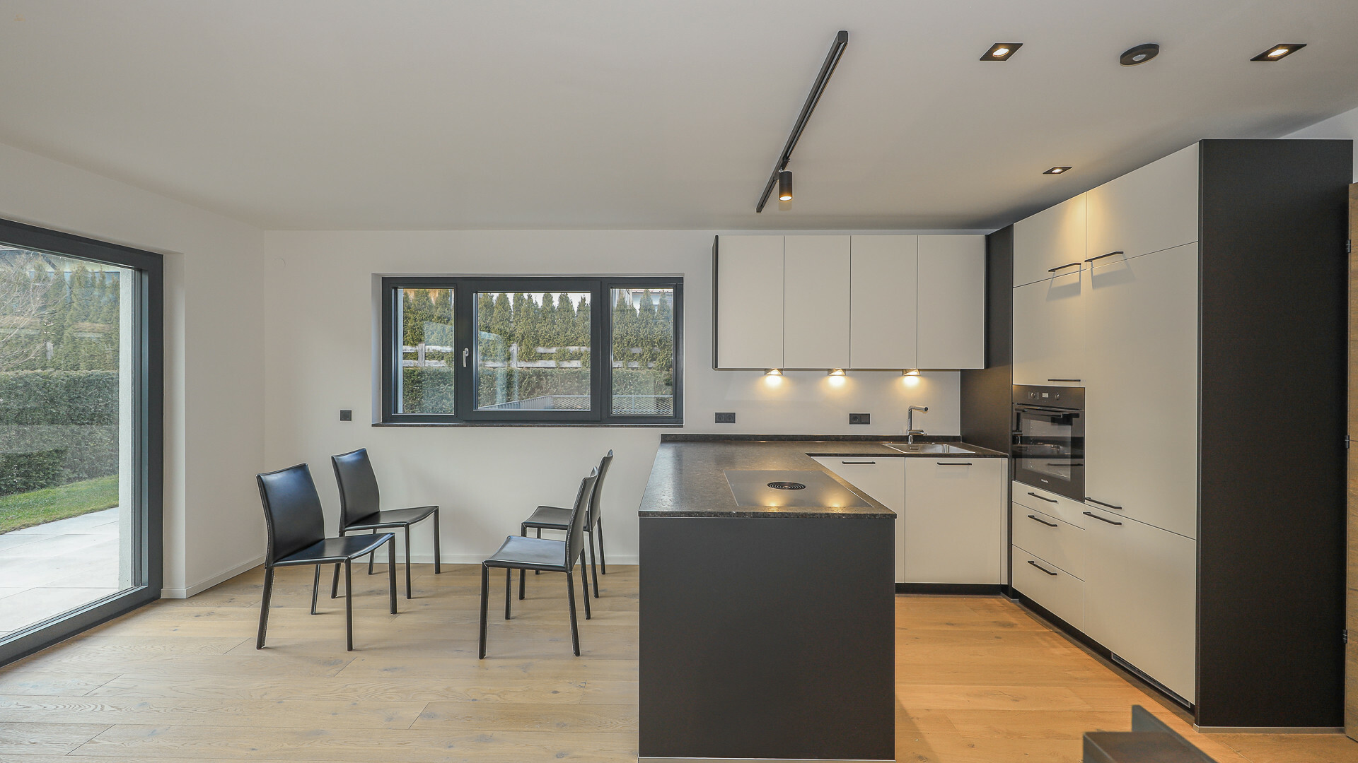 Thumbnail von Exklusiver Neubau mit 4 Wohnungen in sonniger Toplage