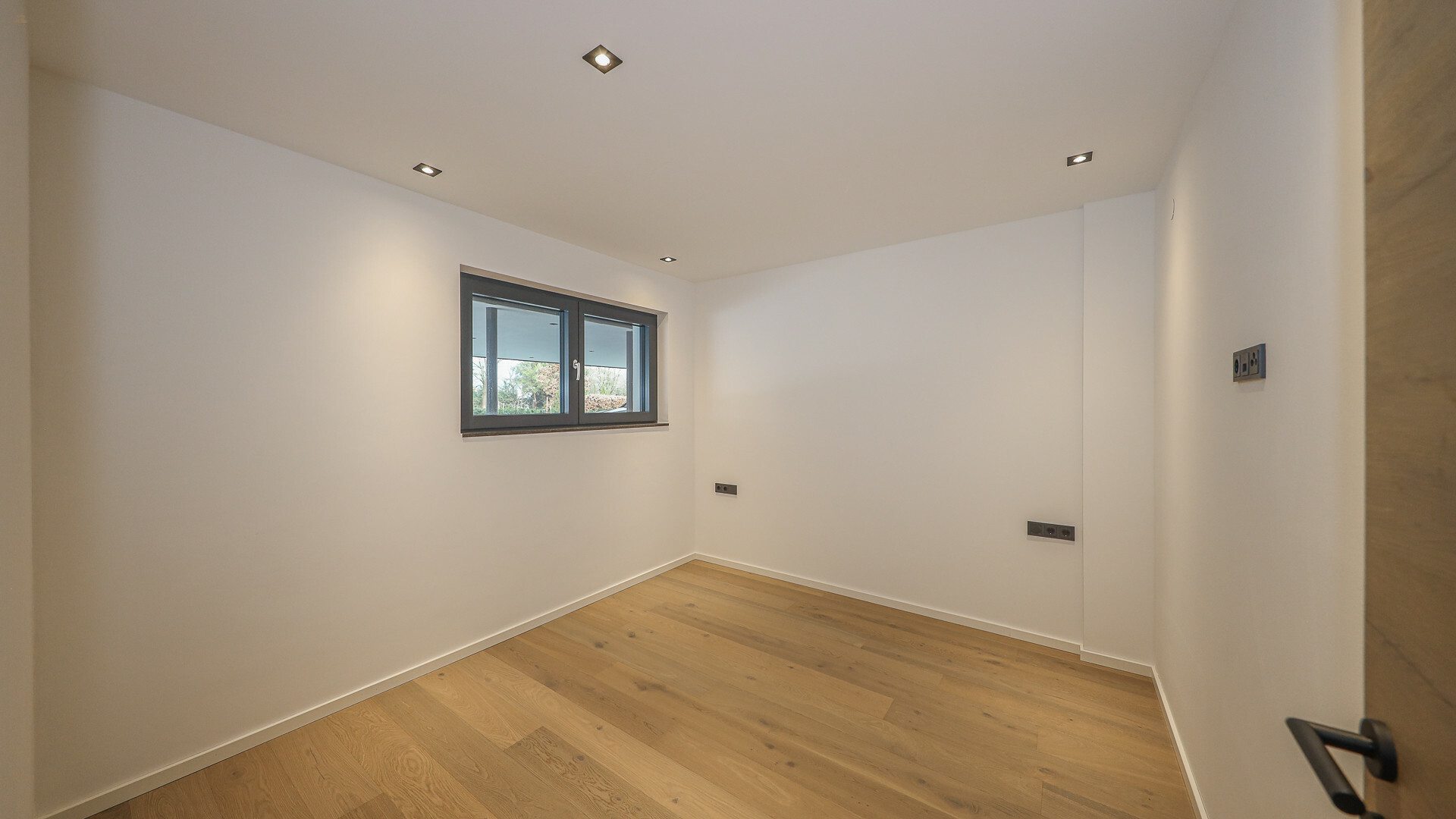 Thumbnail von Exklusiver Neubau mit 4 Wohnungen in sonniger Toplage