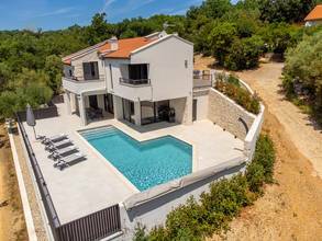 Thumbnail von Moderne Villa mit mediterranen Elementen und Swimmingpool in ruhiger Umgebung, Region Vrbnik