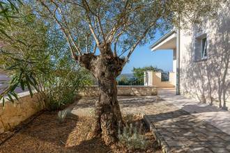 Thumbnail von Haus mit 3 Wohnungen in Panorama-Lage