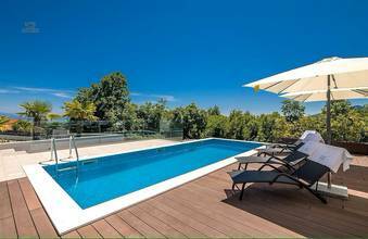 Thumbnail von Moderne Doppelhaushälfte mit Pool und Meerblick, Region Opatija