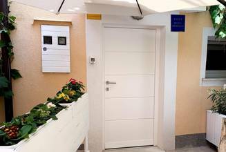 Thumbnail von Stadthaus mit zwei Wohnungen nahe dem Meer